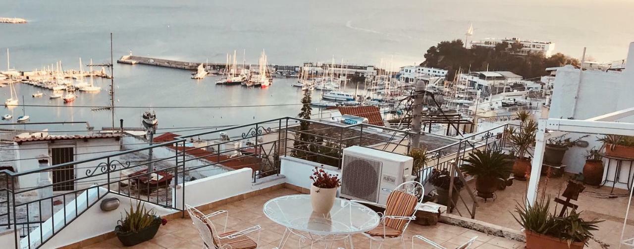 Piraeus Lux Secret Apartment ภายนอก รูปภาพ